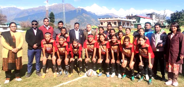 सोबन सिंह जीना विश्वविद्यालय की फुटबॉल प्रतियोगिता मुनस्यारी में शुरू