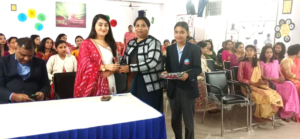 हिमालयीय विश्वविद्यालय में महिला दिवस के उपलक्ष्य में कार्यक्रम