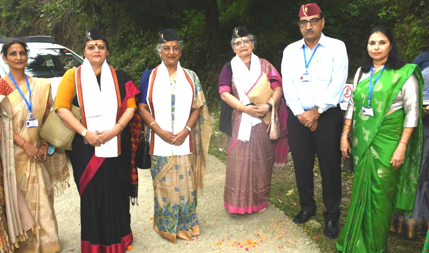 गवर्नमेंट डिग्री कॉलेज नरेंद्रनगर पहुंची नैक की टीम, इंस्पेक्शन शुरू