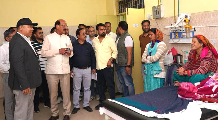 स्वास्थ्य मंत्री सुबोध उनियाल ने किया श्रीनगर मेडिकल कॉलेज का निरीक्षण
