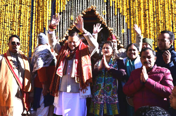 श्री केदारनाथ धाम के कपाट खुले, हजारों श्रृद्धालुओं ने किए दर्शन