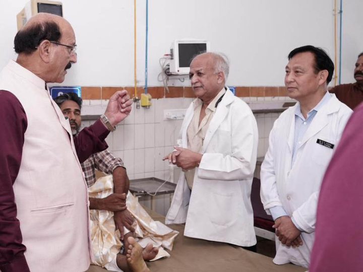 स्वास्थ्य मंत्री उनियाल ने किया डा. सुशीला तिवाड़ी अस्पताल का औचक निरीक्षण