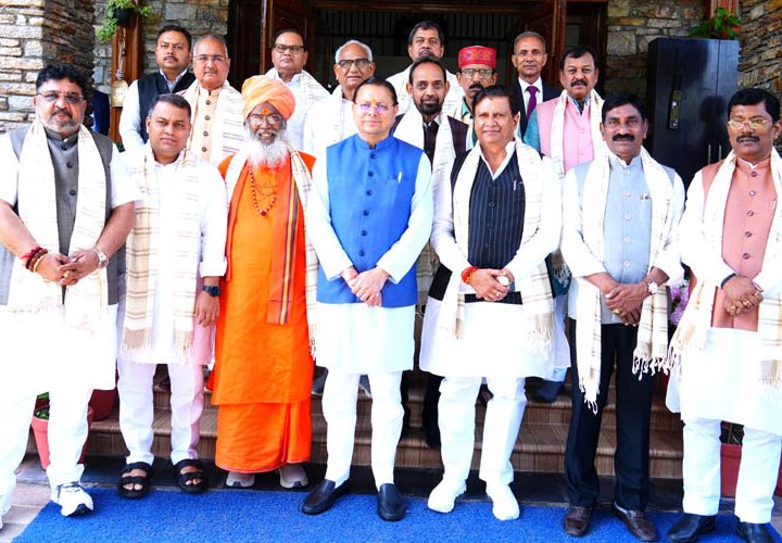 ओबीसी वेलफेयर पार्लियामेंट्री कमेटी के प्रतिनिधिमण्डल की सीएम से भेंट
