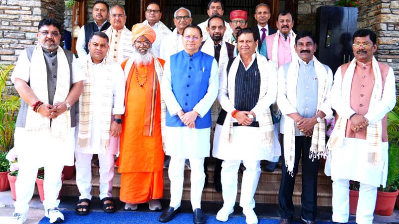 ओबीसी वेलफेयर पार्लियामेंट्री कमेटी के प्रतिनिधिमण्डल की सीएम से भेंट