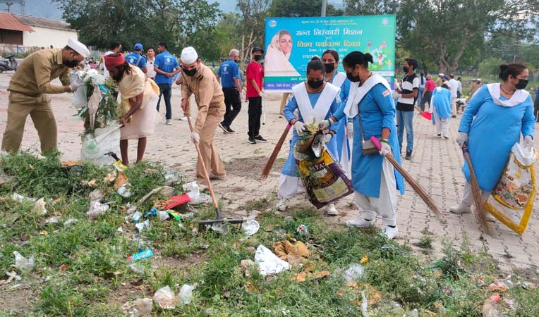 पर्यावरण के मोर्चे पर संत निरंकारी मिशन, 18 पर्यटन स्थलों पर पौधा रोपण और स्वच्छता अभियान