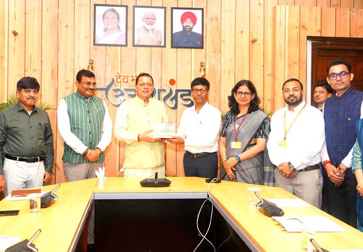 नीति आयोग टीम ने की मुख्यमंत्री धामी से मुलाकात