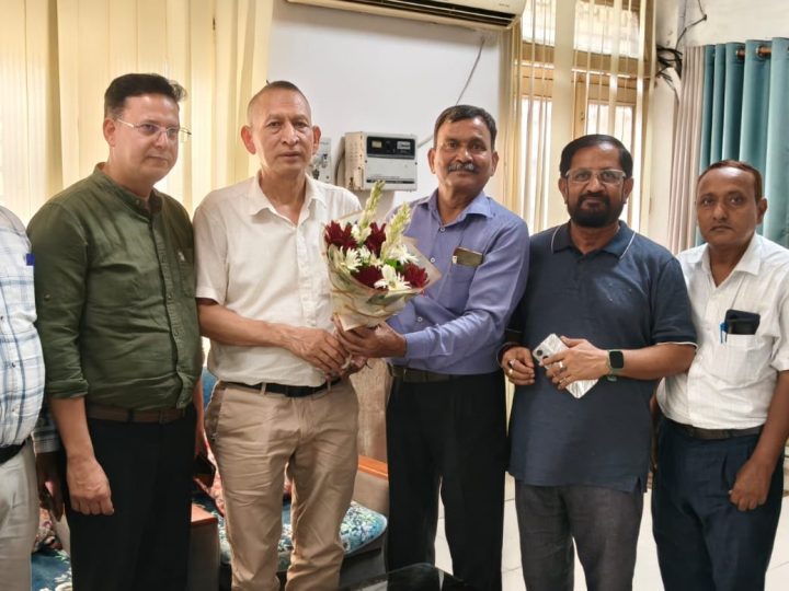 संयुक्त निदेशक ने किया गवर्नमेंट पीजी काॅलेज रूद्रपुर का औचक निरीक्षण