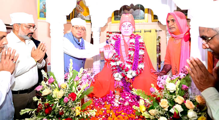 संत समाज का मार्गदर्शन धर्म, संस्कृति और राष्ट्र निर्माण की प्रेरणाः धामी