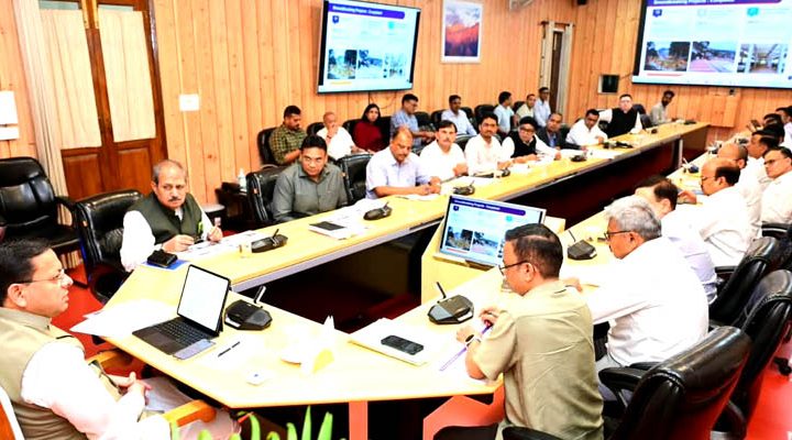 विकास प्राधिकरणों को मुख्यमंत्री धामी के सख्त निर्देश