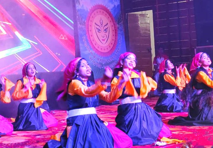सिद्धपीठ मां श्री कुंजापुरी पर्यटन एवं विकास मेले  की तीसरी सांस्कृतिक संध्या में स्कूली बच्चों ने जमाया रंग